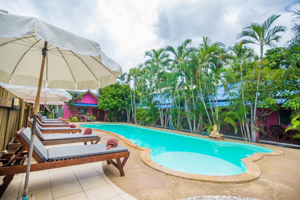 Pongphen Guesthouse - Sha Plus Certified Kanchanaburi City Exteriör bild